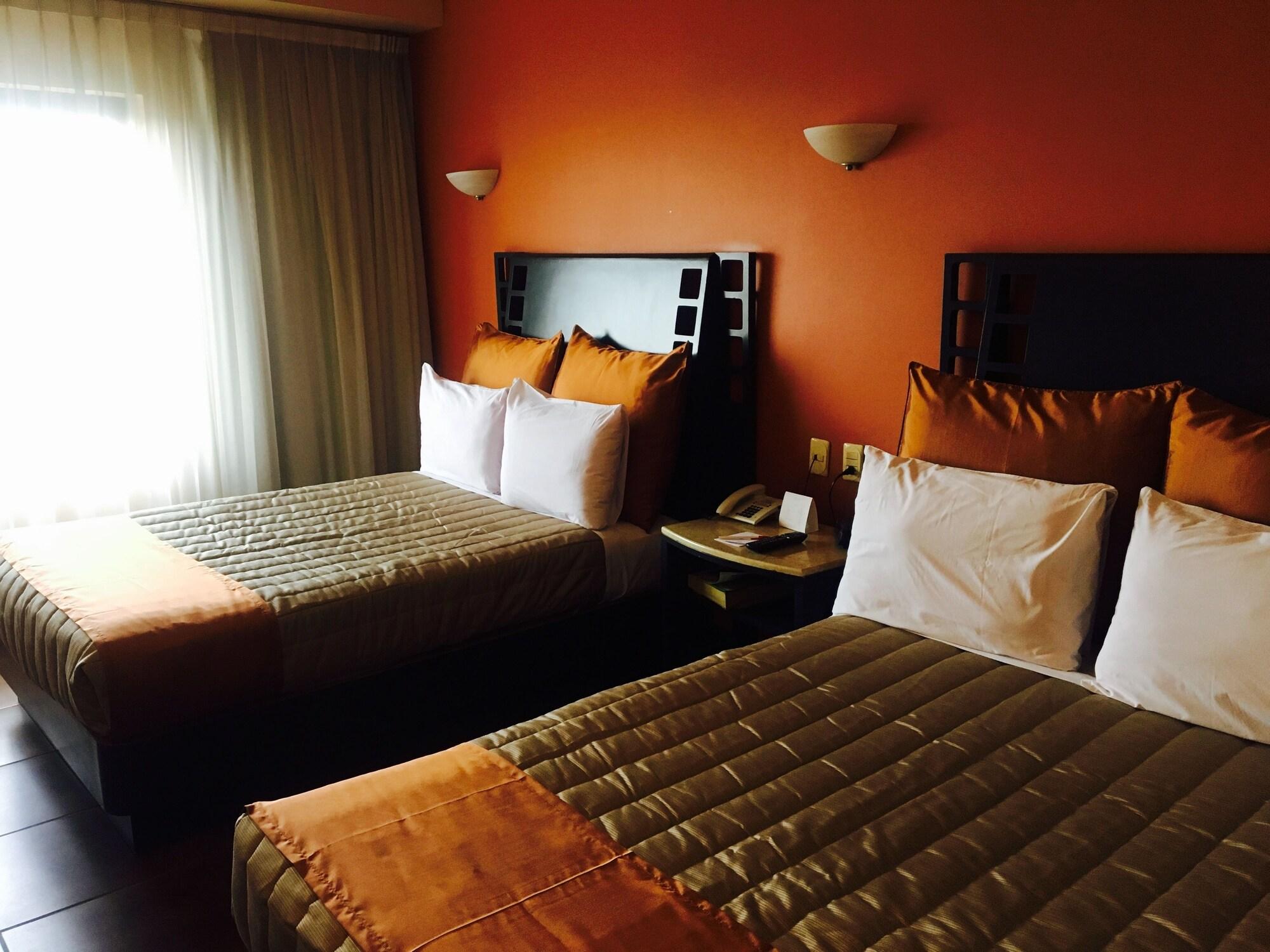 Hotel Celta ซาโปปัน ภายนอก รูปภาพ