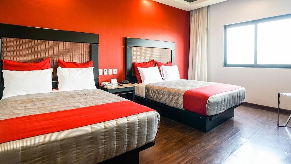 Hotel Celta ซาโปปัน ภายนอก รูปภาพ