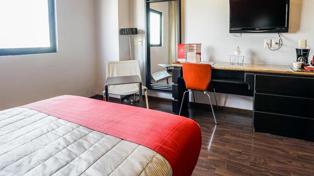 Hotel Celta ซาโปปัน ภายนอก รูปภาพ