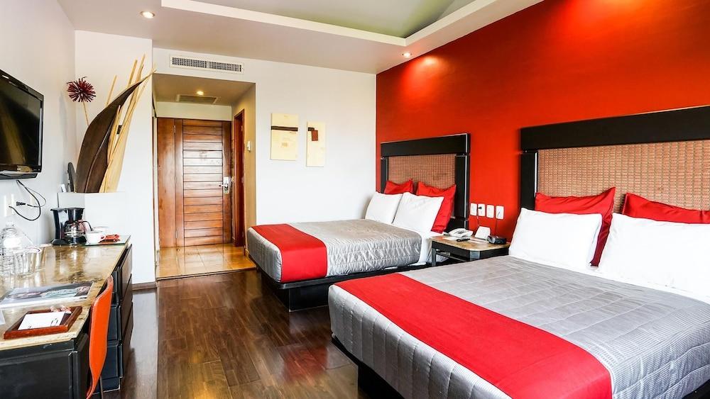 Hotel Celta ซาโปปัน ภายนอก รูปภาพ