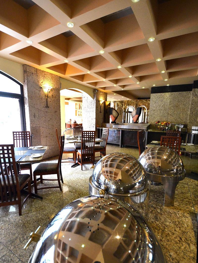 Hotel Celta ซาโปปัน ภายนอก รูปภาพ